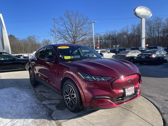 Certified 2025 Ford Mustang Mach-E Premium image 7