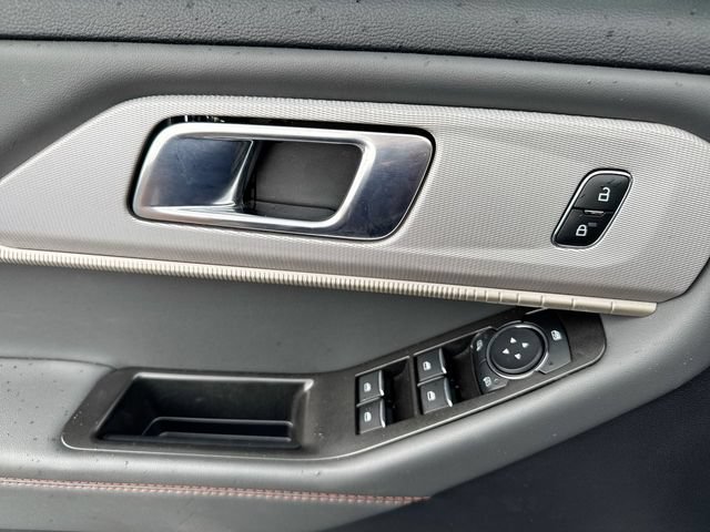 Certified 2025 Ford Explorer Active RWD image 13