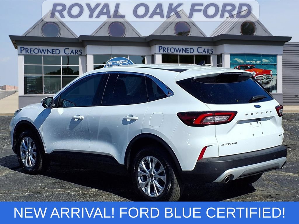 Certified 2023 Ford Escape Active w/ Tech Pack #2 AWD/4WD image 2