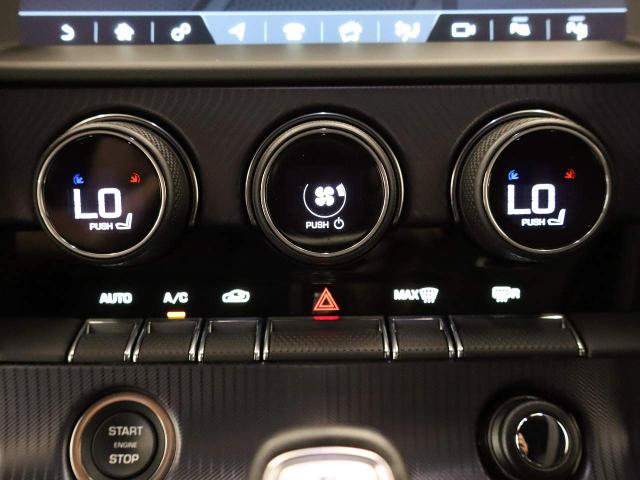 Used 2023 Jaguar F-TYPE R-Dynamic AWD/4WD image 34