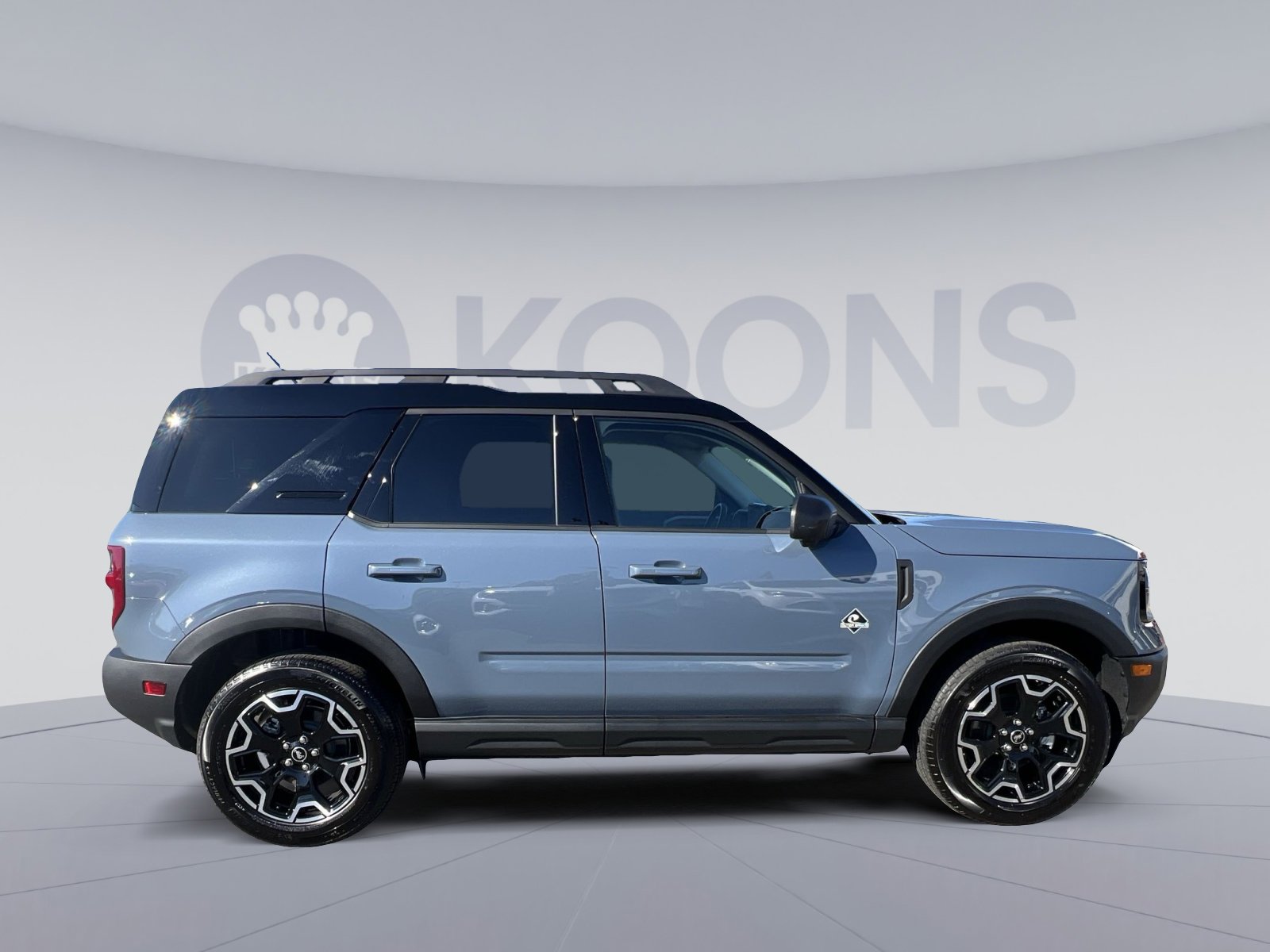 Certified 2025 Ford Bronco Sport Outer Banks w/ Outer Banks Tech Package+ AWD/4WD image 17