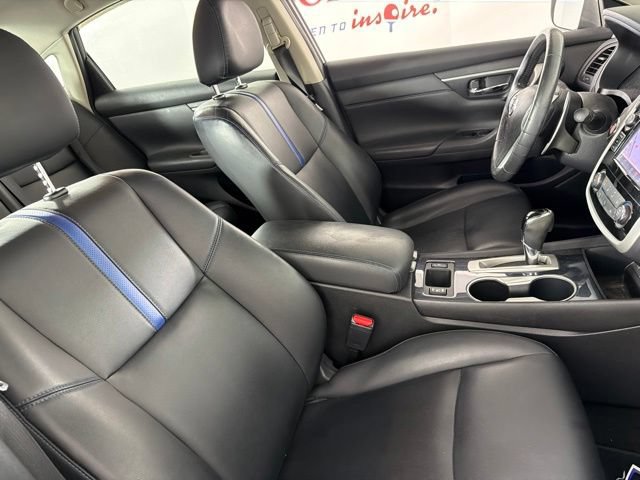 Used 2018 Nissan Altima 2.5 SR w/ SR Midnight Edition FWD image 16