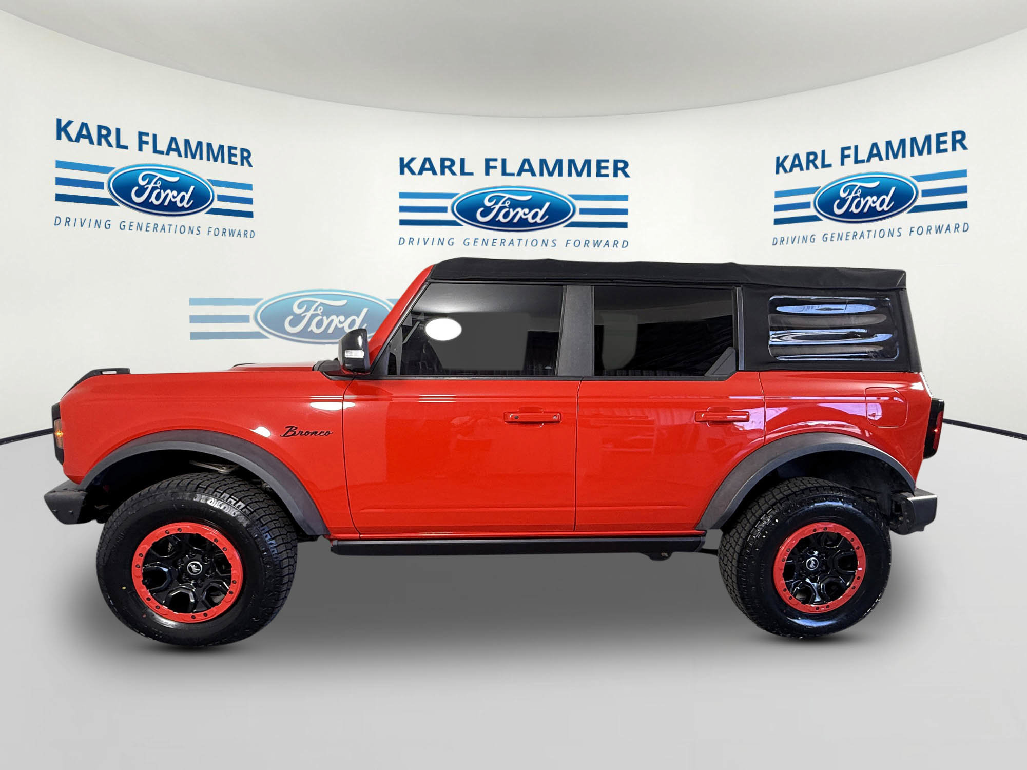 Certified 2021 Ford Bronco Wildtrak AWD/4WD image 5