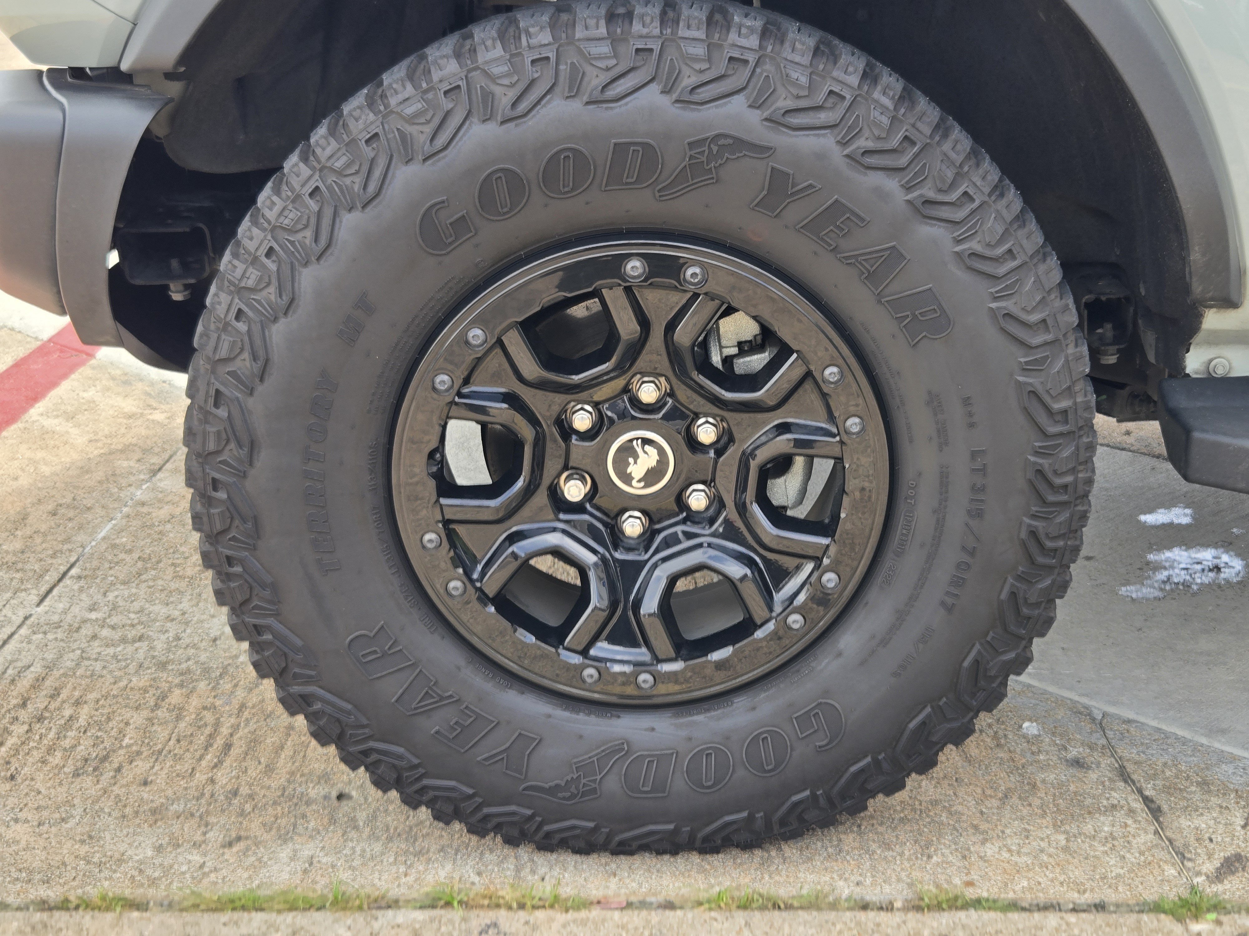 Certified 2023 Ford Bronco Wildtrak AWD/4WD image 7