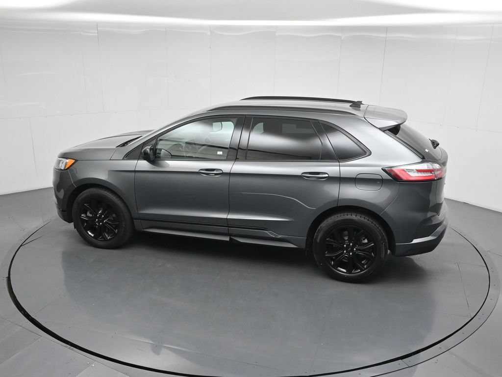 Certified 2023 Ford Edge SE w/ Black Appearance Package AWD/4WD image 43