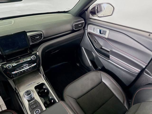 Certified 2023 Ford Explorer ST-Line w/ Class IV Trailer Tow Package image 25