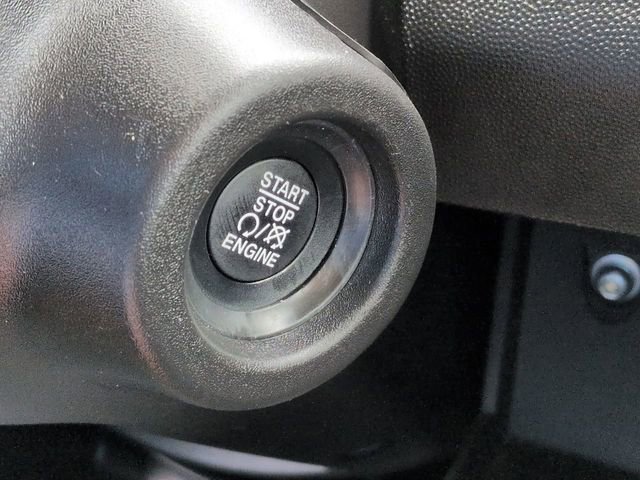 Used 2026 RAM ProMaster 2500 w/ Convenience Group FWD image 32