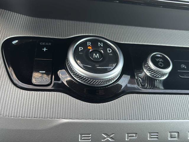 Certified 2025 Ford Expedition Active AWD/4WD image 20