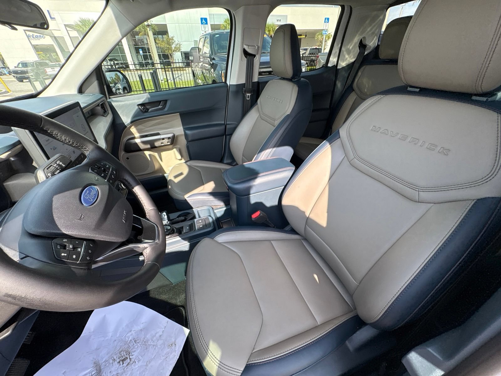 Certified 2025 Ford Maverick Lariat AWD/4WD image 17