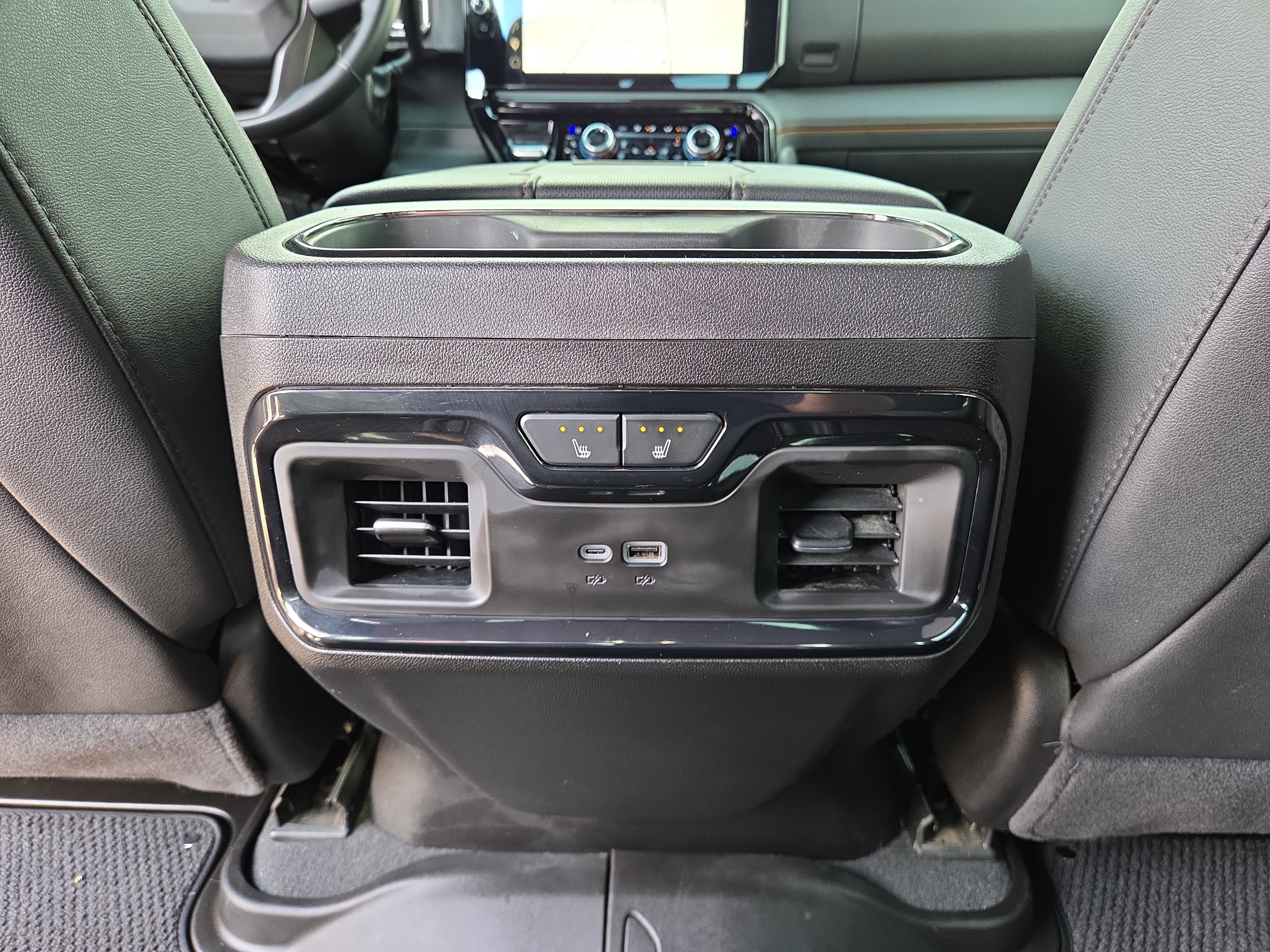 Used 2025 GMC Sierra 2500 AT4 w/ Technology Package AWD/4WD image 11