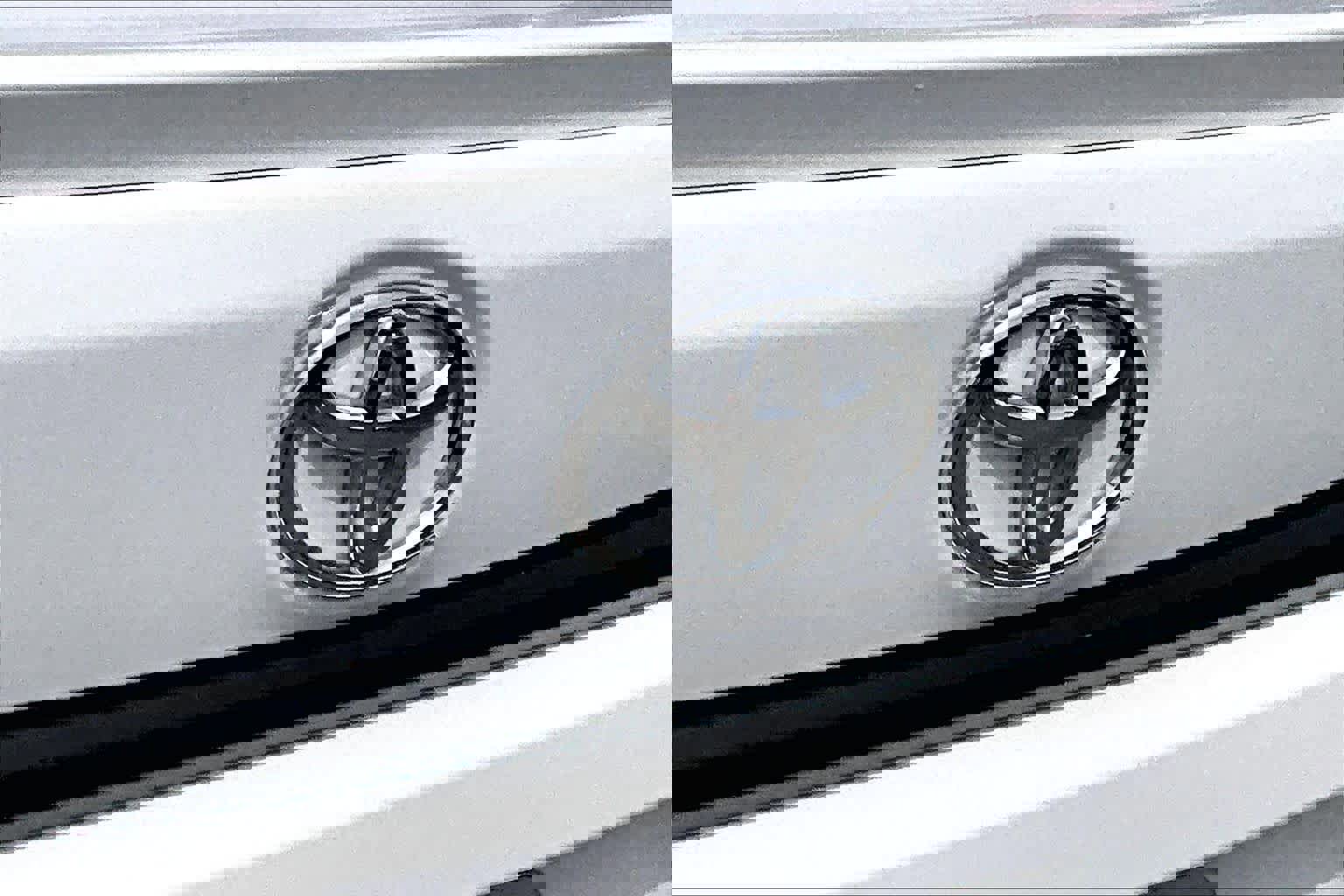 Used 2021 Toyota Corolla SE image 32