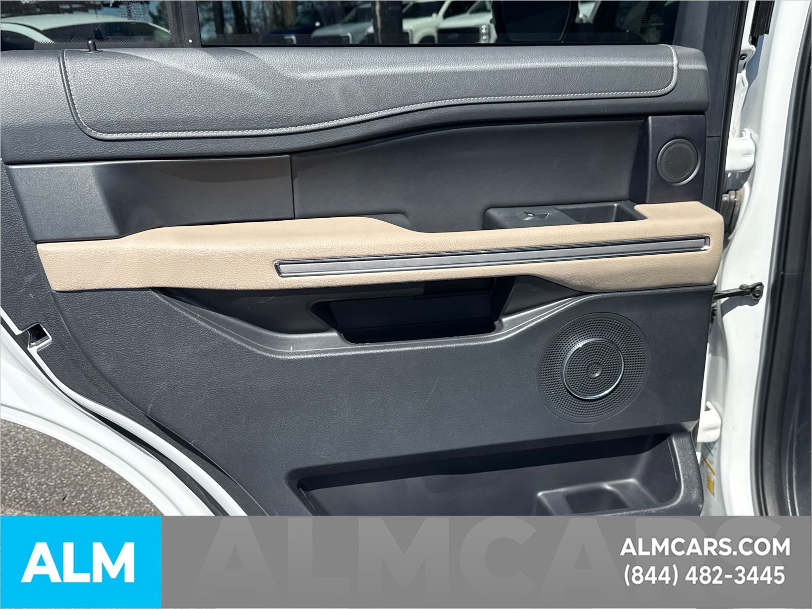 Certified 2024 Ford Expedition Limited image 30