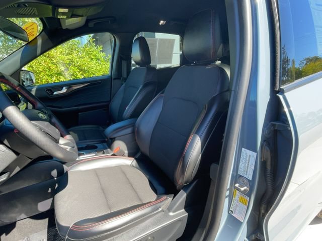 Certified 2024 Ford Escape ST-Line w/ Tech Pack #1 AWD/4WD image 14