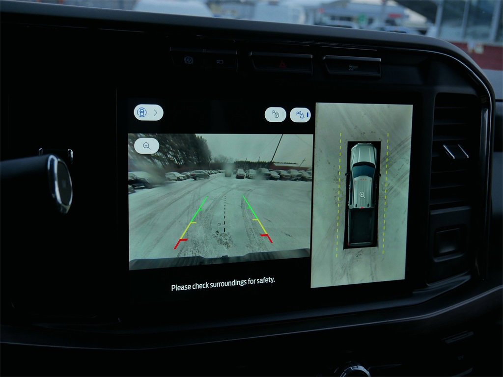 Certified 2023 Ford F450 Lariat w/ Chrome Package image 27