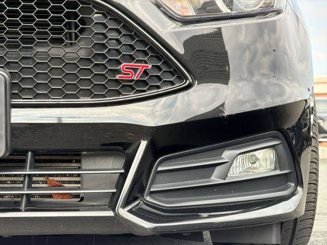 Certified 2018 Ford Focus ST w/ Equipment Group 402A FWD image 11