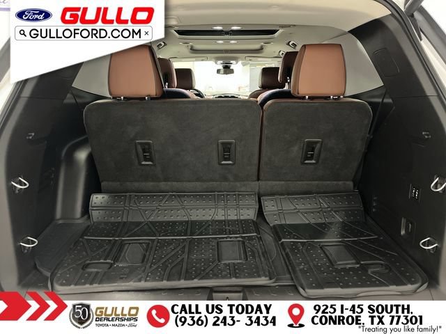 Used 2018 Chevrolet Traverse High Country w/ LPO, Cargo Package AWD/4WD image 11