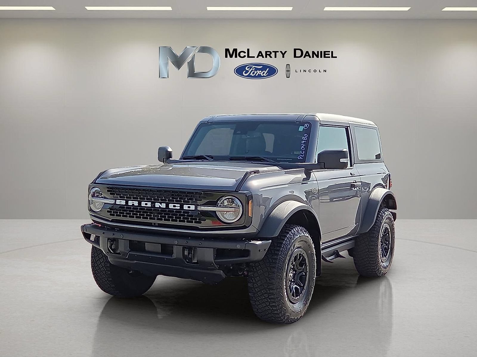Certified 2023 Ford Bronco Wildtrak AWD/4WD image 2