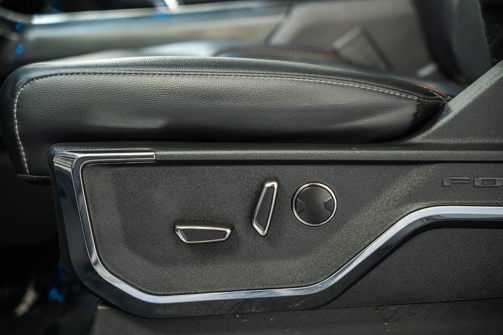 Certified 2023 Ford F150 Lariat w/ Equipment Group 502A High image 47