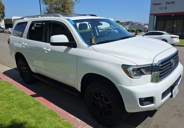 Used 2019 Toyota Sequoia SR5 AWD/4WD image 4