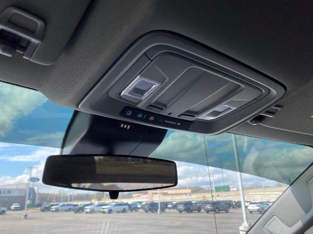Used 2023 GMC Sierra 1500 SLE image 24