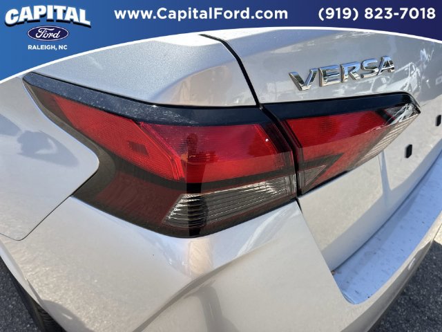 Used 2025 Nissan Versa SV FWD image 15
