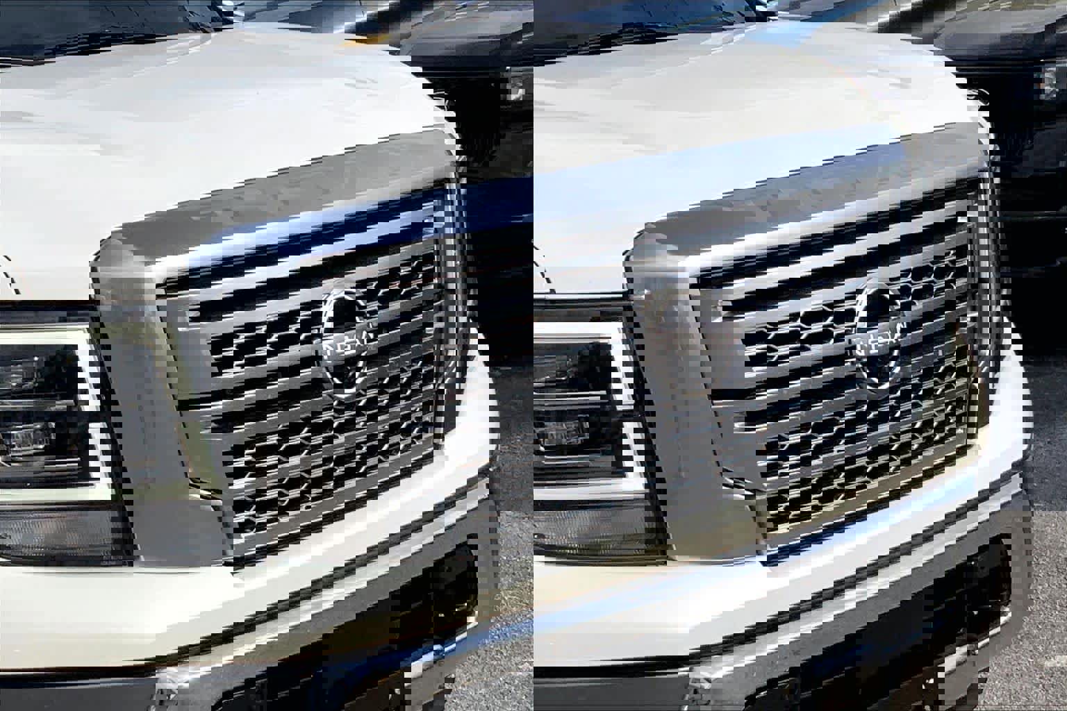 Used 2023 Nissan Titan Platinum Reserve w/ Moonroof Package image 27