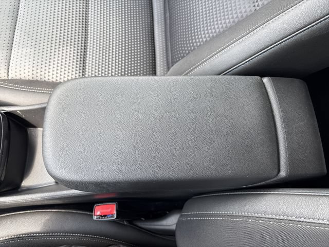 Used 2025 Chevrolet Trax LT w/ LT Convenience Package FWD image 39