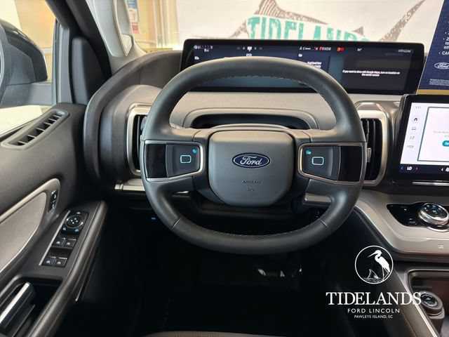 Certified 2025 Ford Expedition Active RWD image 17