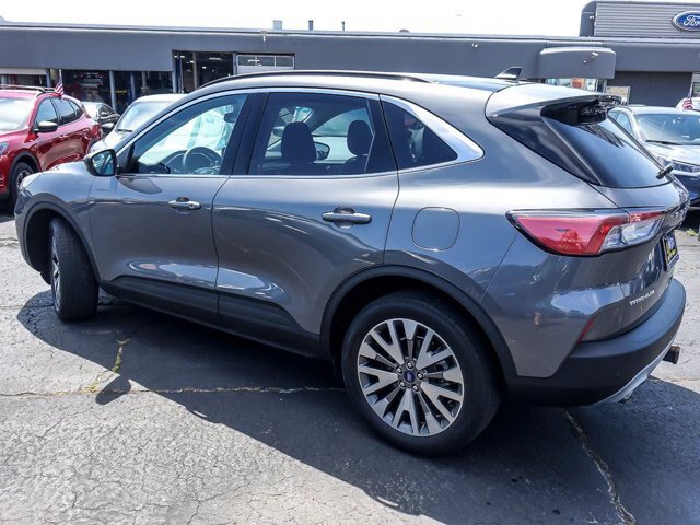 Certified 2022 Ford Escape Titanium w/ Class II Trailer Tow Package AWD/4WD image 6