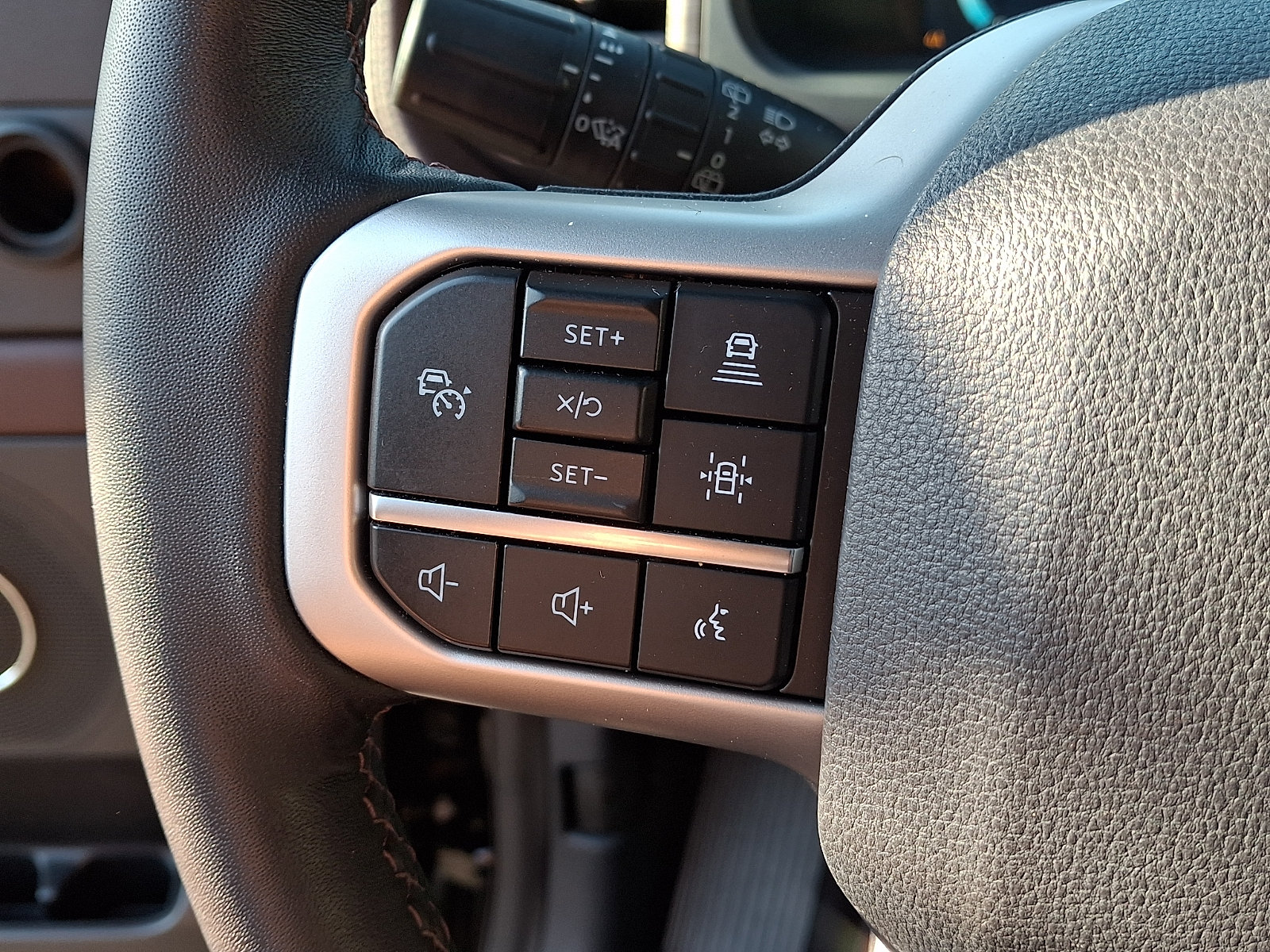 Certified 2024 Ford Expedition Limited AWD/4WD image 24