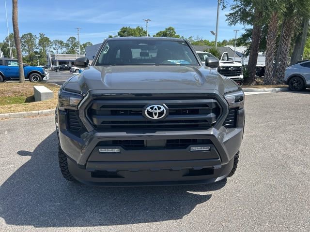 Used 2025 Toyota Tacoma SR5 RWD image 9