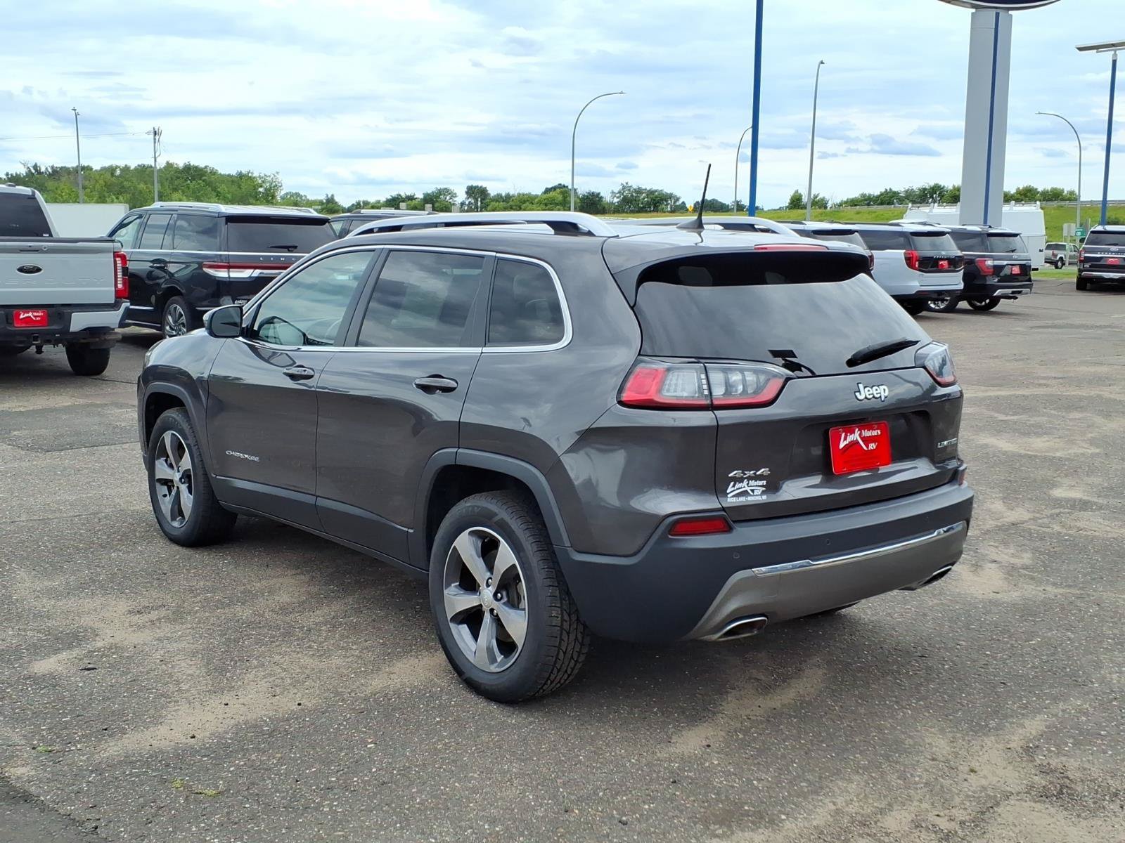 Used 2020 Jeep Cherokee Limited AWD/4WD image 3