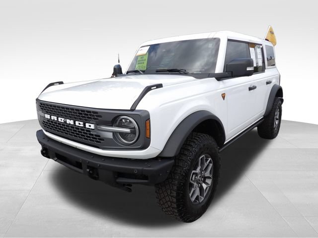 Certified 2025 Ford Bronco Badlands AWD/4WD image 3