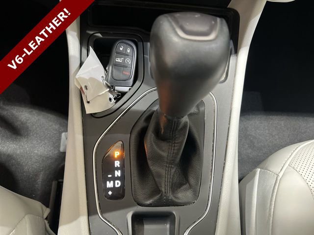 Used 2020 Jeep Cherokee Latitude Lux w/ Comfort/Convenience Group image 14