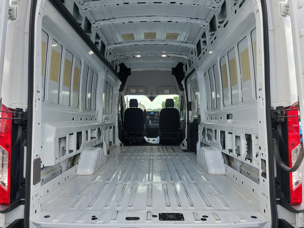 Certified 2025 Ford Transit 250 148 High Roof Extended RWD image 10