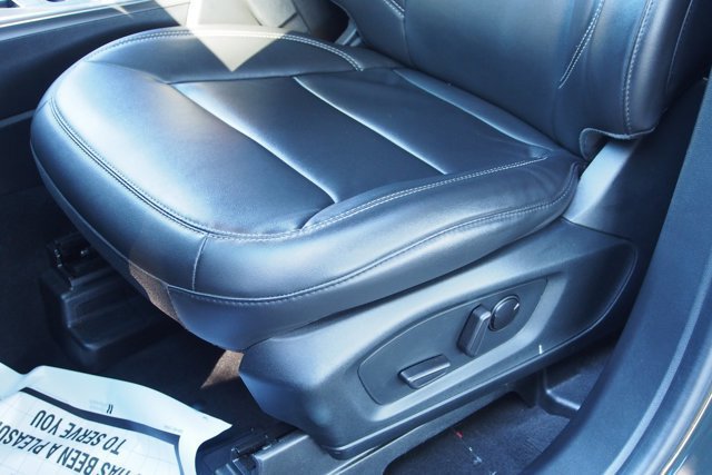 Certified 2022 Ford Explorer XLT w/ Equipment Group 202A image 20