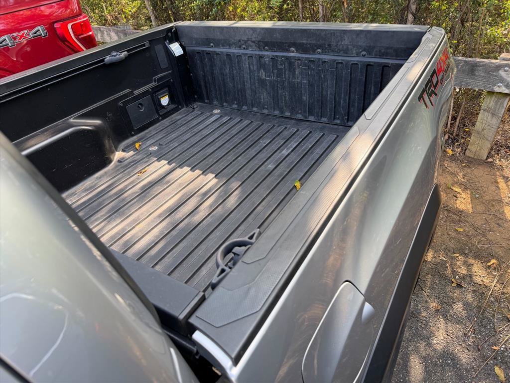 Used 2021 Toyota Tacoma TRD Off-Road AWD/4WD image 4