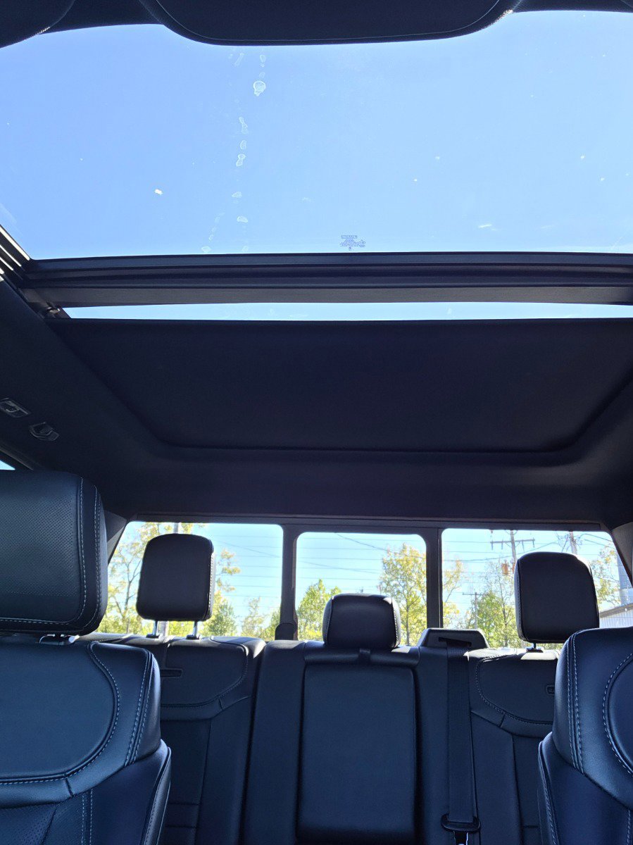 Certified 2023 Ford F150 Platinum w/ Equipment Group 701A High image 16