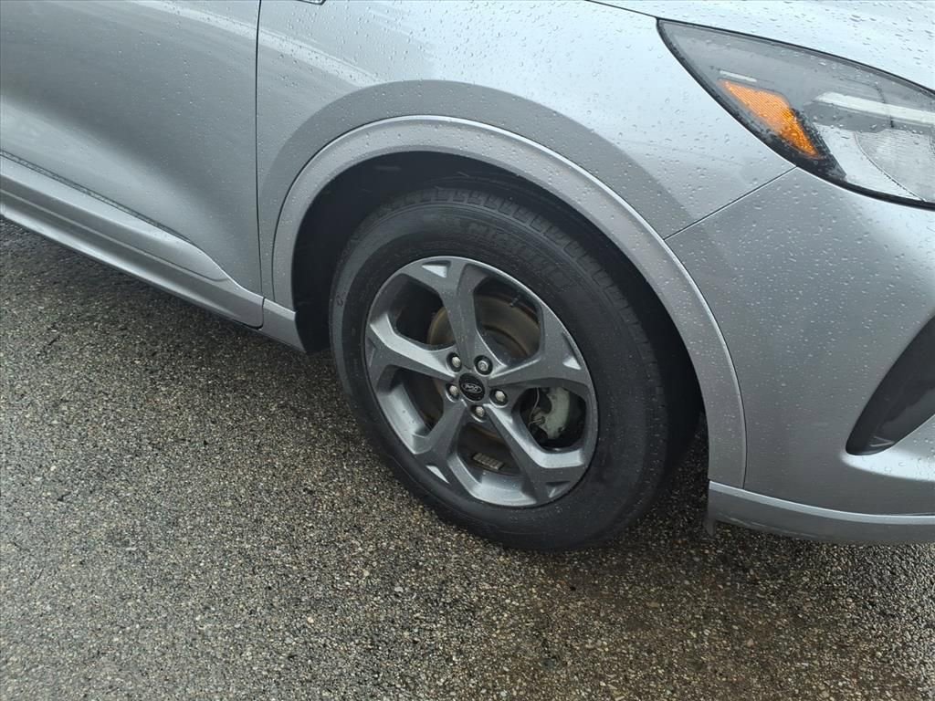 Certified 2024 Ford Escape ST-Line w/ Tech Pack #1 image 5