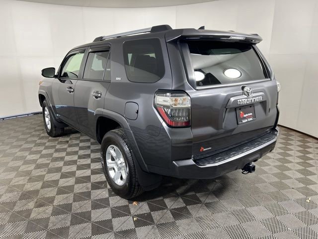 Used 2023 Toyota 4Runner SR5 Premium w/ SR5 Premium Package AWD/4WD image 2