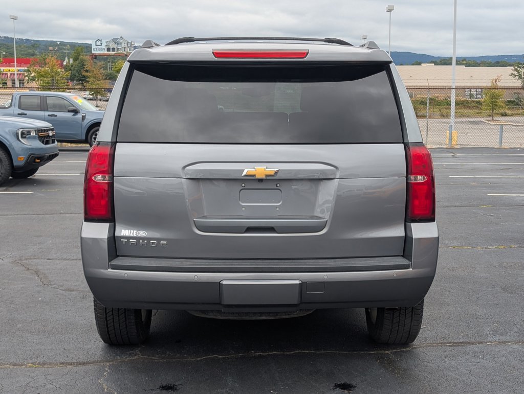 Used 2019 Chevrolet Tahoe LT w/ Luxury Package RWD image 8