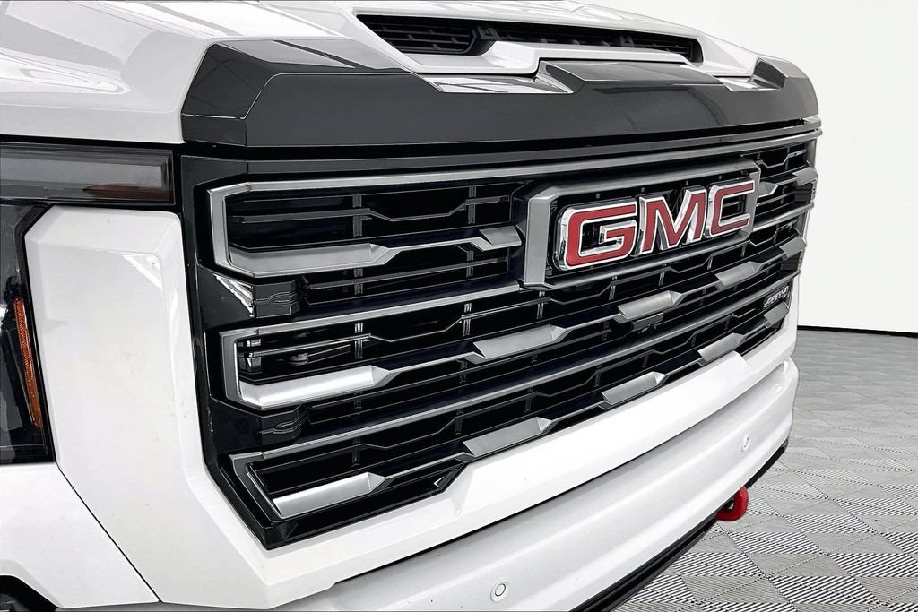 Used 2024 GMC Sierra 2500 AT4 w/ AT4 Premium Plus Package AWD/4WD image 29