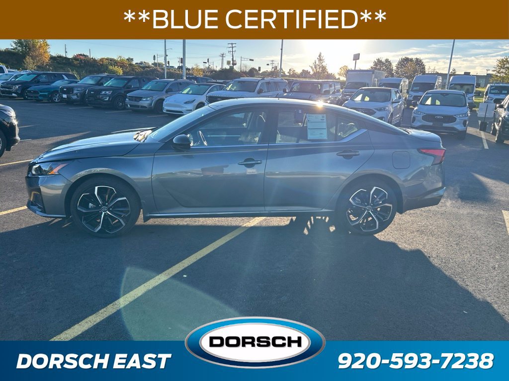 Used 2025 Nissan Altima 2.5 SR AWD/4WD image 2