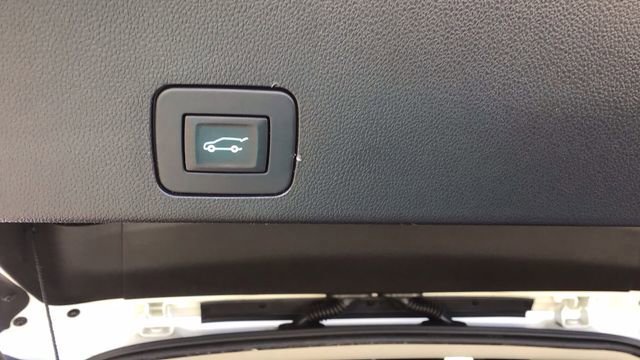 Used 2020 Buick Encore GX Essence w/ Experience Buick Package image 13