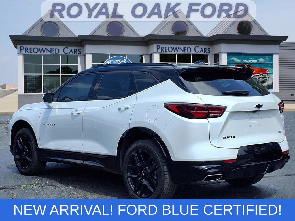 Used 2024 Chevrolet Blazer RS w/ Enhanced Convenience Package FWD image 2