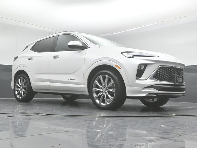 Used 2024 Buick Encore GX Avenir w/ Avenir Convenience Package AWD/4WD image 33