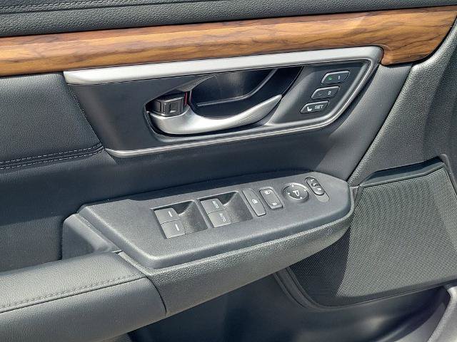 Used 2022 Honda CR-V Touring image 25