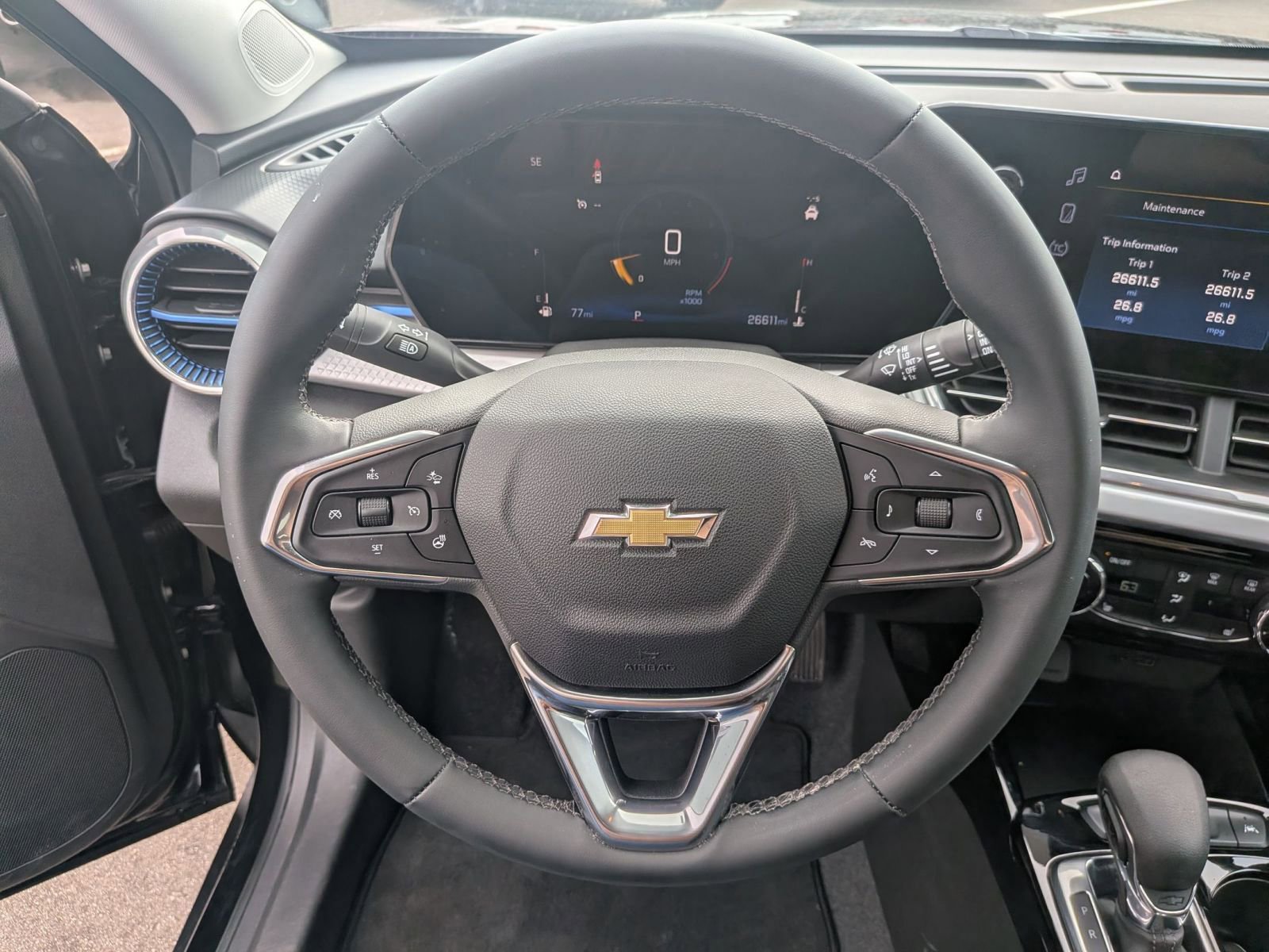 Used 2024 Chevrolet Trax LT w/ Driver Confidence Package FWD image 18