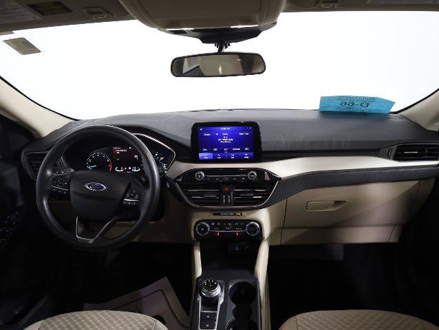 Certified 2020 Ford Escape SE image 12