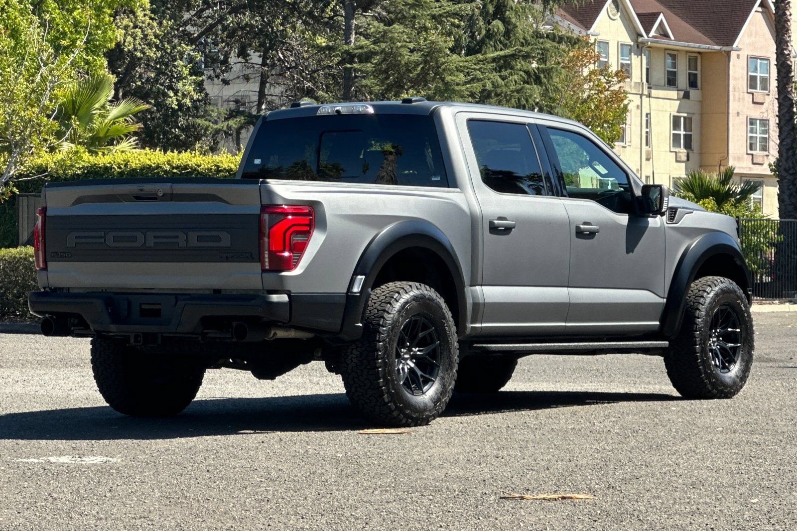 Certified 2024 Ford F150 Raptor AWD/4WD image 3